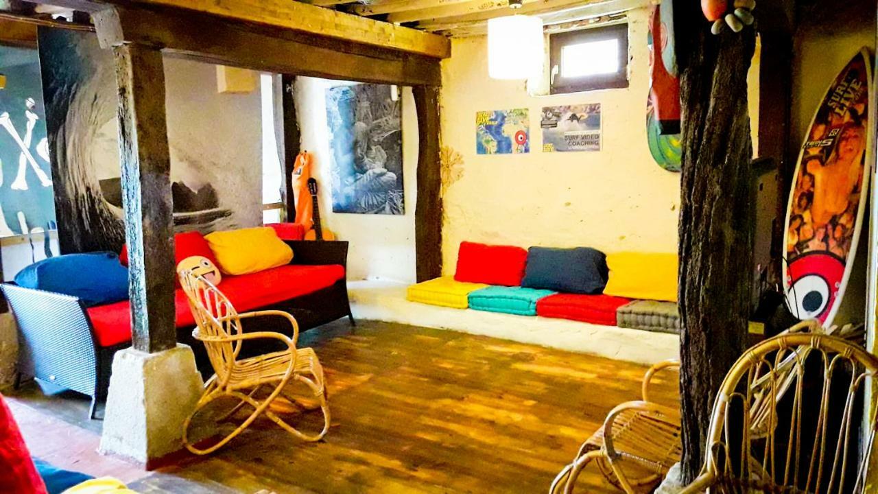Surftolive House Hostel Somo Bagian luar foto
